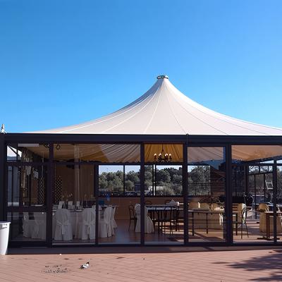 Tensostruttura vetrata per eventi diurni con copertura a cono e arredamento interno - impianto tecnico completo Disco Express